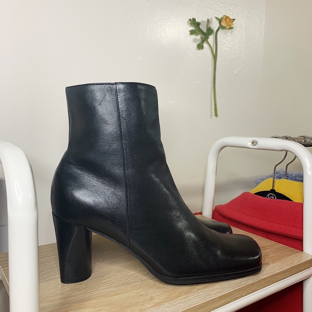 Y2K SQUARE TOE BLACK BOOTIES
